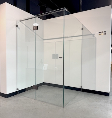 Shower Screens: 
